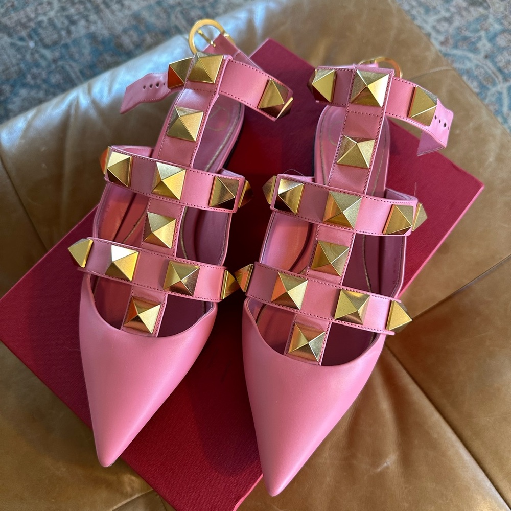 Valentino roman stud ankle strap flat